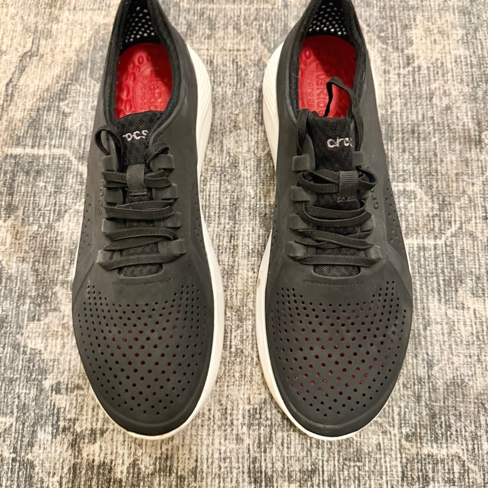 Crocs Men's Black and White Sneakers